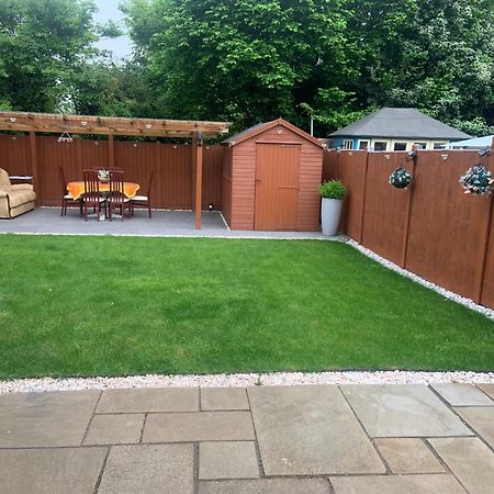 Enjoy Your Stay At Chorley Road Droitwich Exterior photo